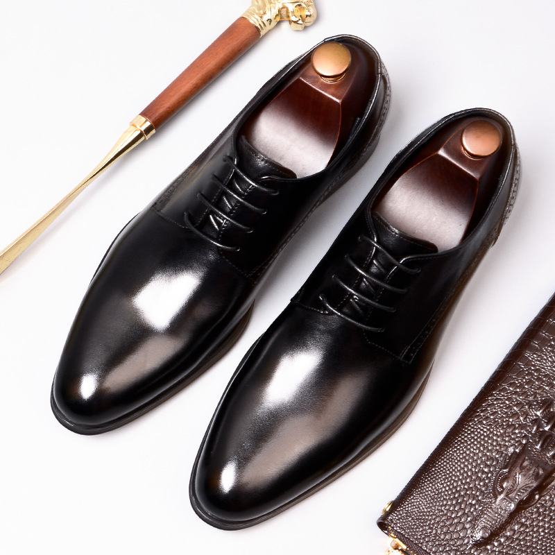 Formele Lederen Schoenen Heren Britse Brogue Gesneden Koeienhuid Retro Herenschoenen Business Casual